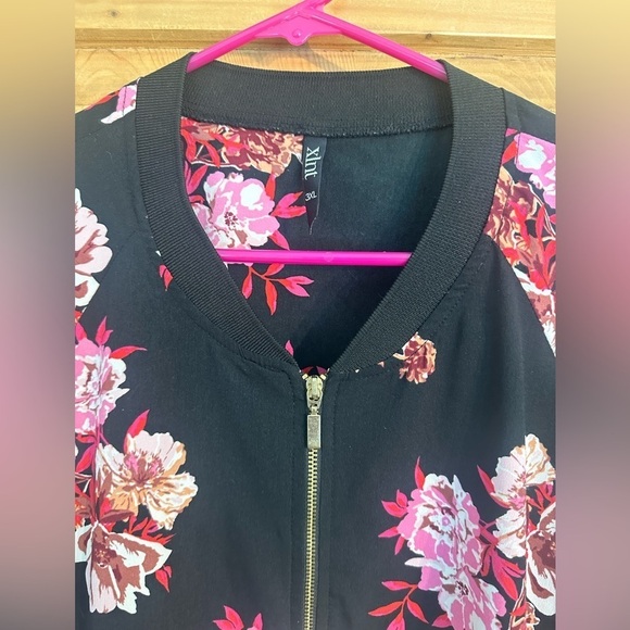 Xlnt Lightweight Barbiecore Floral Zip Up Jacket - Bought in Norway Size 3XL - Picture 5 of 14